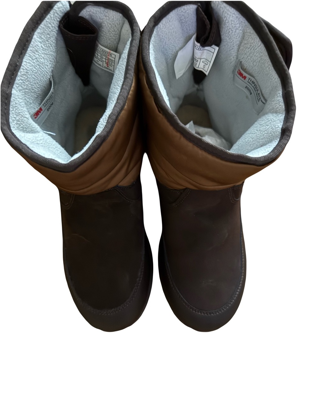 UGG - Picture 5 of 6